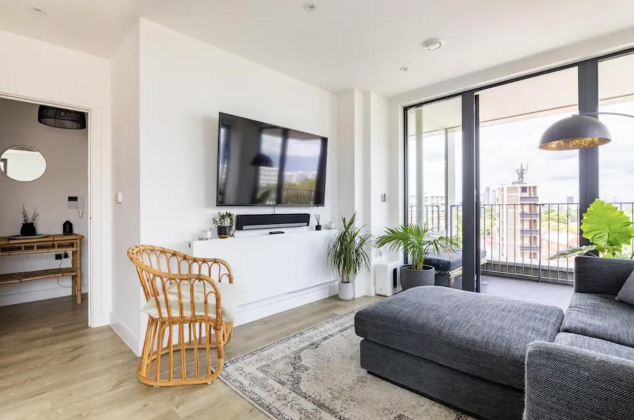 Modern 1 Bed L City Views L Work Space Londra Dış mekan fotoğraf